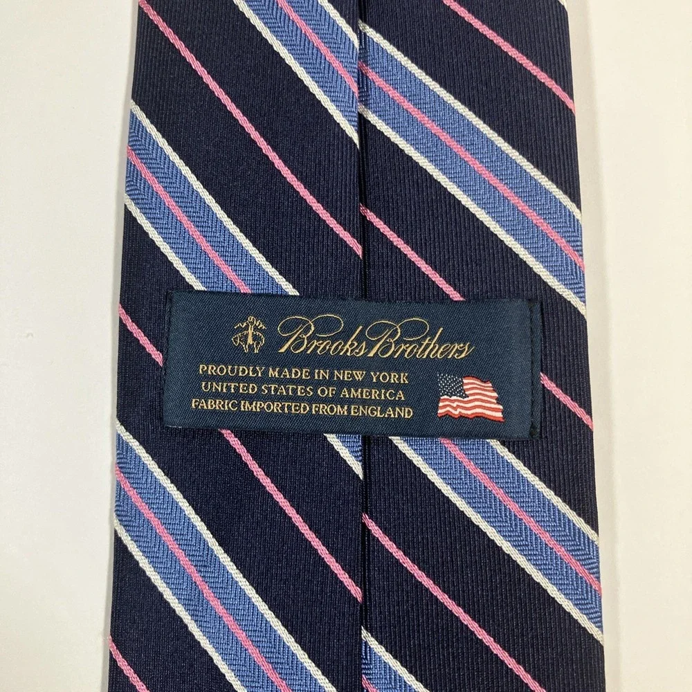Brooks Brothers Navy Blue & Pink Striped Tie USA Made‎ English Silk 60